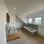 Ueber Den Daechern Von Neheim Ii Nyaraló