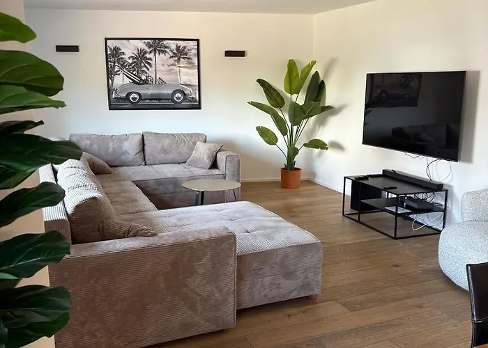 Ueber Den Daechern Von Neheim Ii *